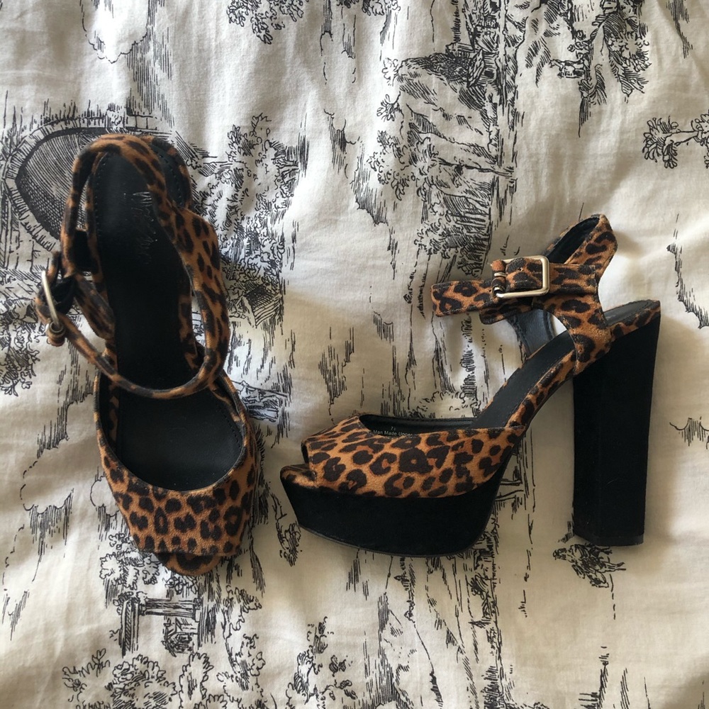 leopard print platform heels